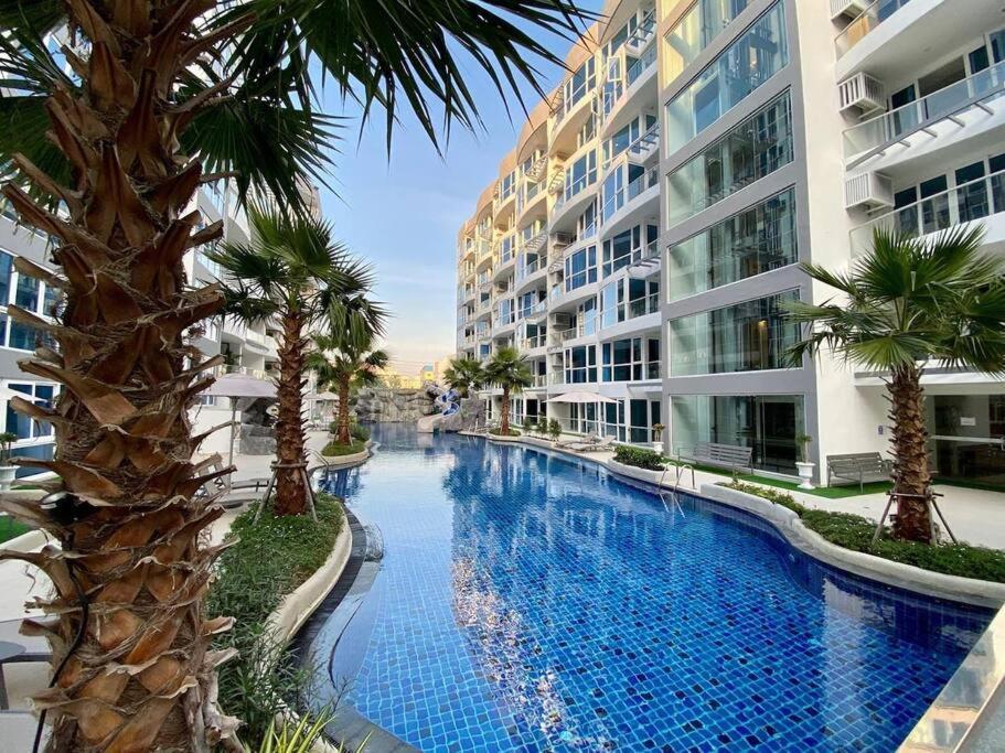 Large Luxury, Pool View, Grand Avenue, Pattaya - 202 Apartment Luaran gambar