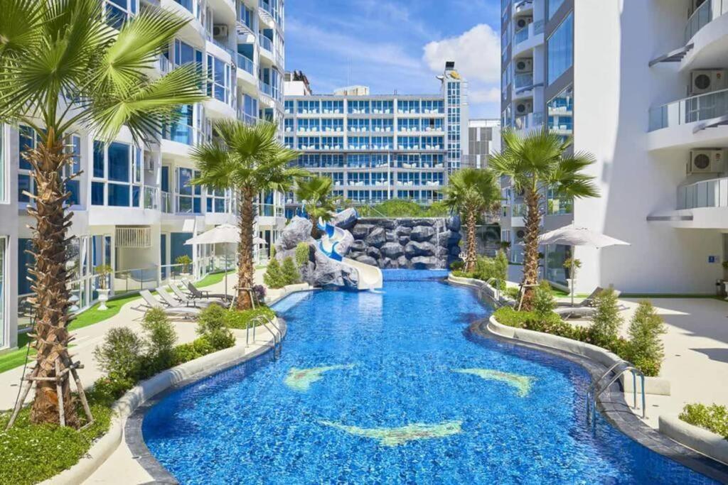 Large Luxury, Pool View, Grand Avenue, Pattaya - 202 Apartment Luaran gambar